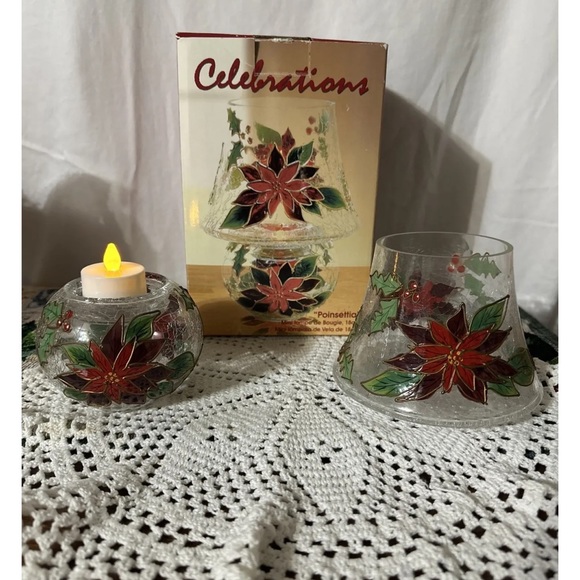 Celebration, Hand-Painted Crackle Glass Christmas
Tealight Lamp 10" Poinsettia - Picture 14 of 15
